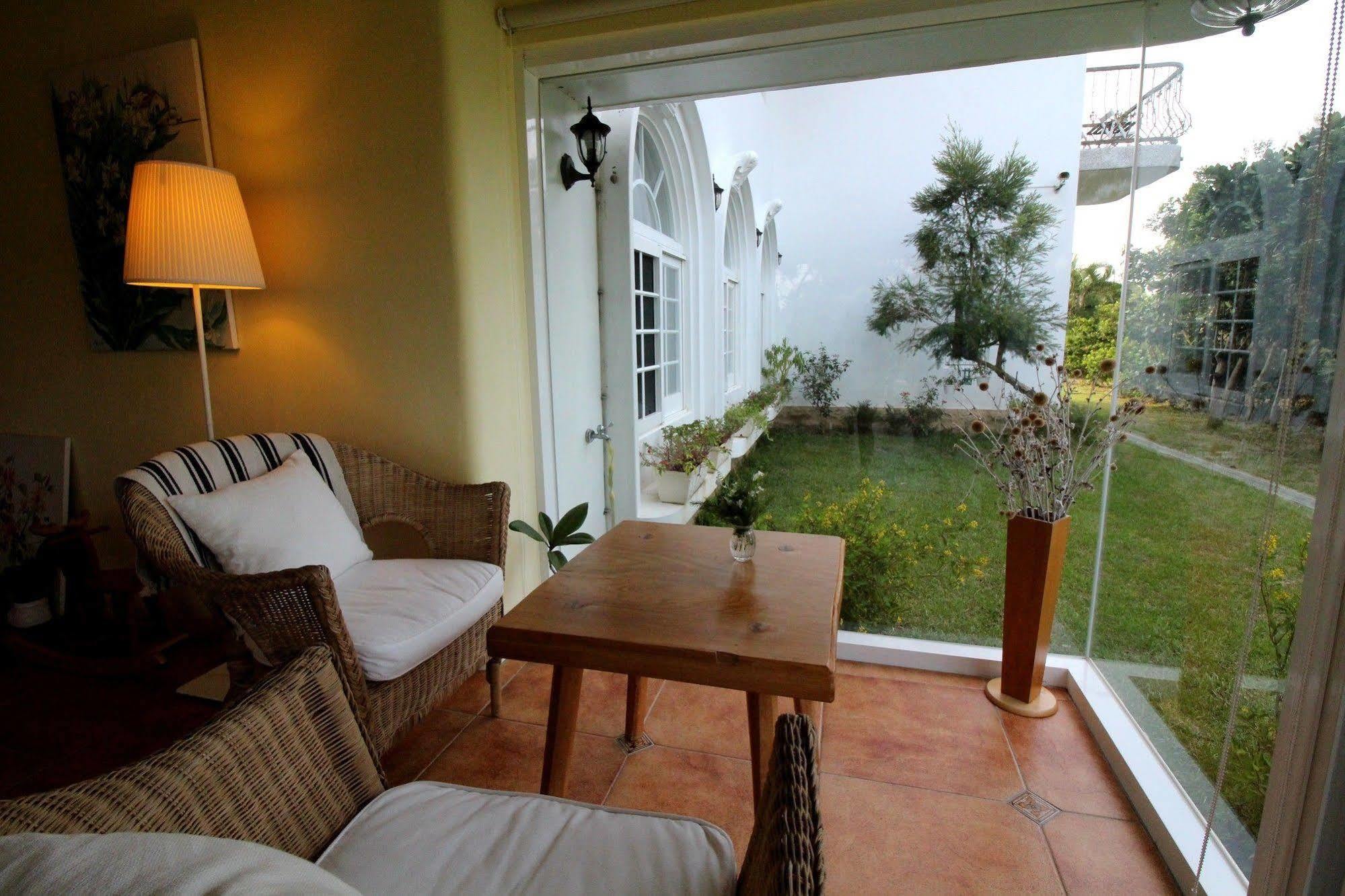 Bed and Breakfast Bonjour Bebe Hengchun Old Town Zewnętrze zdjęcie